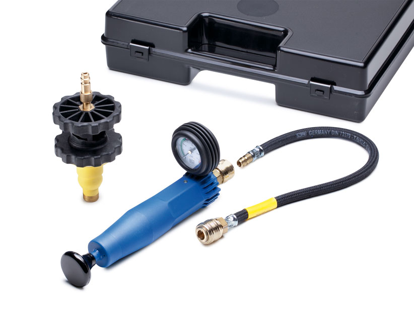 Kühler-Prüfkombination mit Universaladapter UA 2