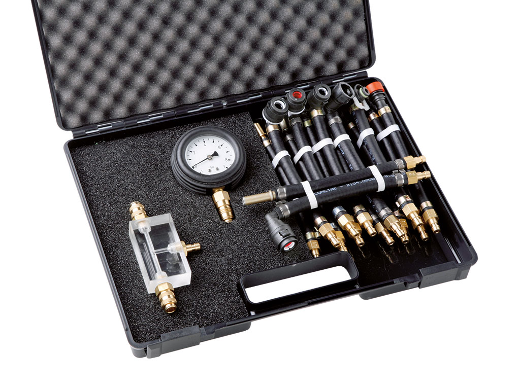 Systemdruck-Prüfgerät für Einspritzanlagen mit 21 Adaptern, im Koffer Systemdruck-Prüfgerät für Einspritzanlagen mit 21 Adaptern, im Koffer